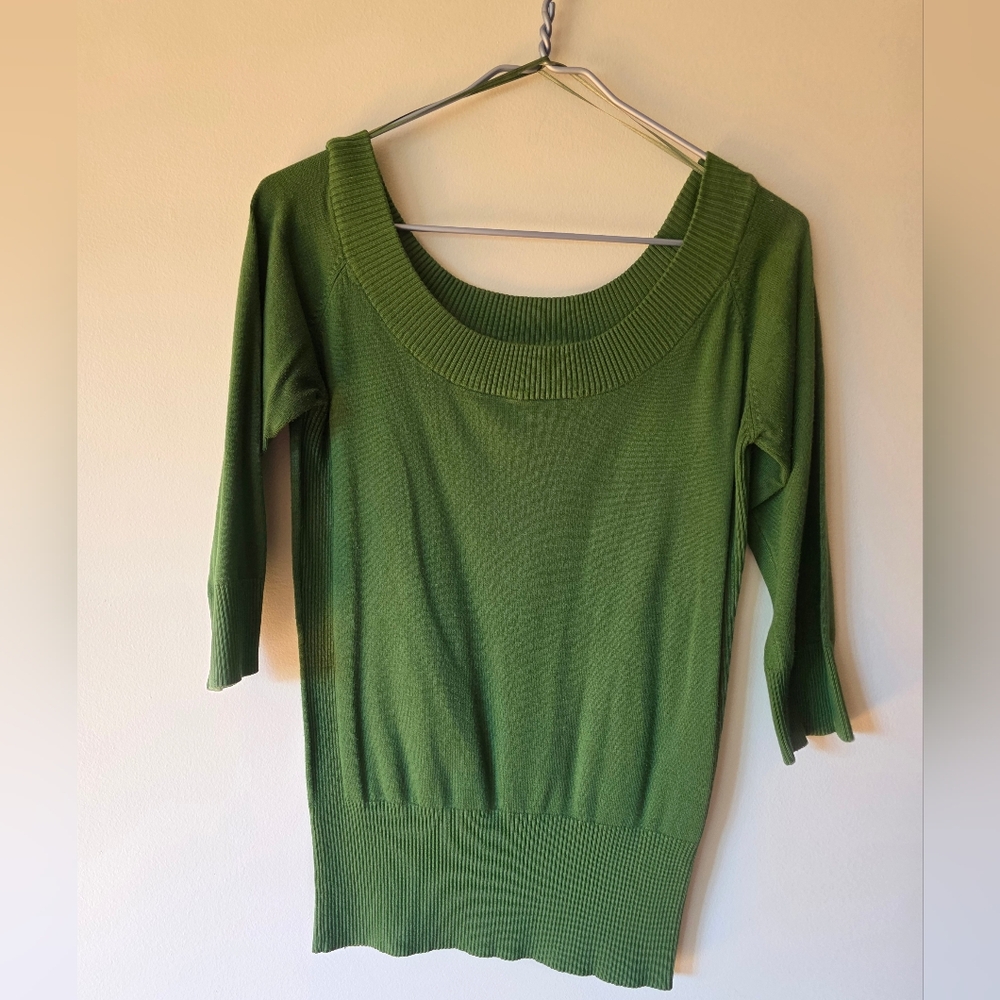 Le Chateau Vibrant Green Crew Neck Sweater